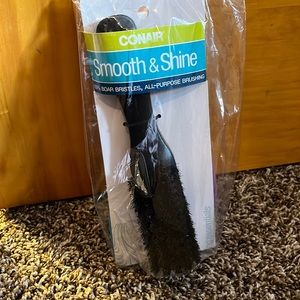 Brand new hair brush with head bands